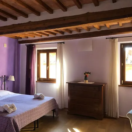 B&bmontepulciano Bed & Breakfast